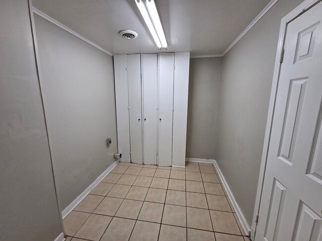 Photo - 3021 Ashwood St