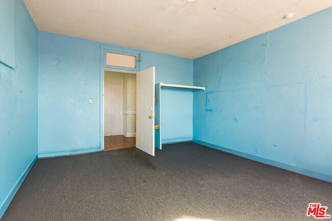 Photo - 256 W Florence Ave Unit 202