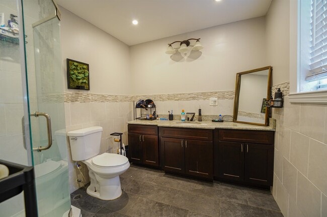 Photo - 542 41st St Unit 2