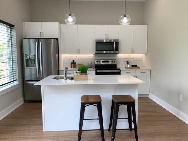 Photo - 3915 Ridge Ave Unit 301