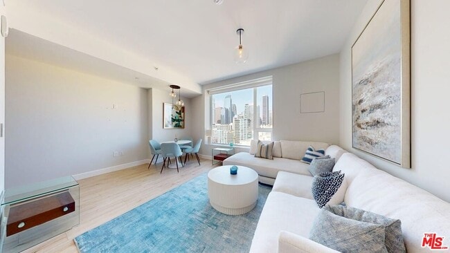 Building Photo - 1050 S Grand Ave Unit 1206 Rental