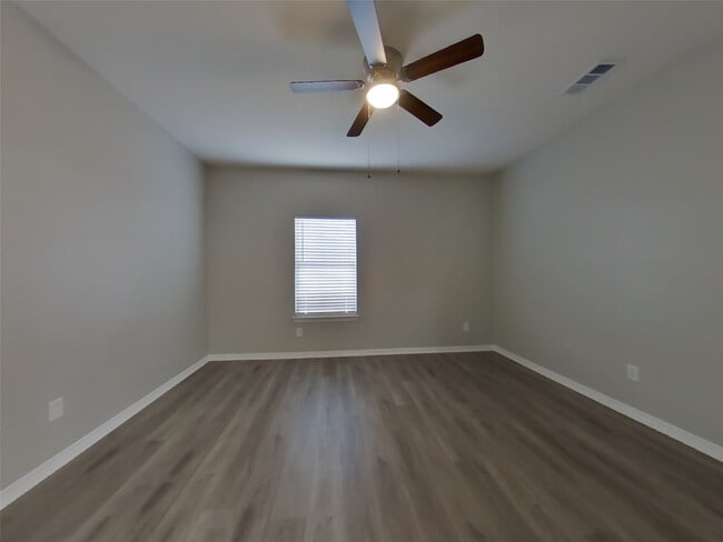 Photo - 21214 Peachvine Ln