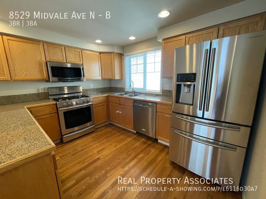 Photo - 8529 Midvale Ave N-B