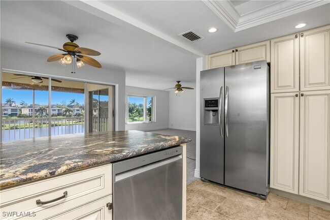 Building Photo - 95 Georgetown Blvd Unit 95