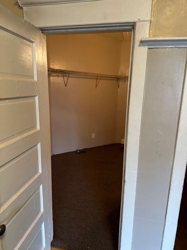 554 Bellows St Unit 11