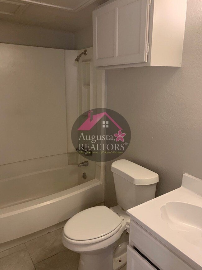 Photo - Great 1 bed 1 bath apartments!! Unidad 133B