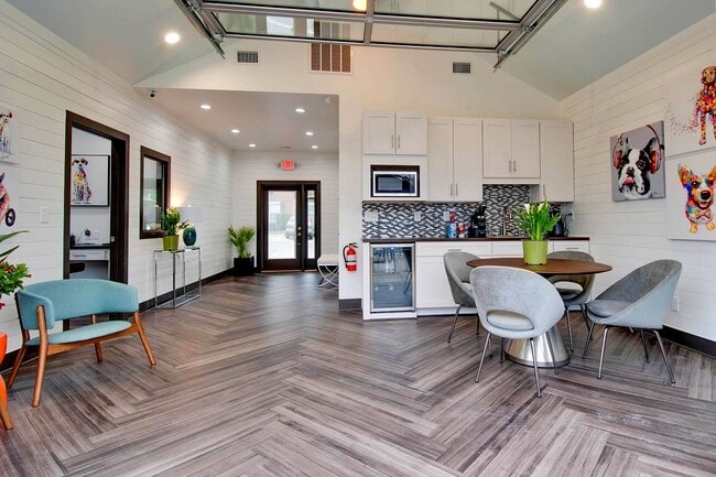 Photo - Chapman's Retreat