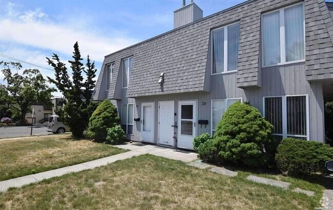 Building Photo - 41 Linwood Rd S Rental