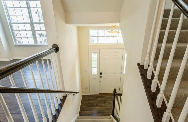 4443 Monroe Ct