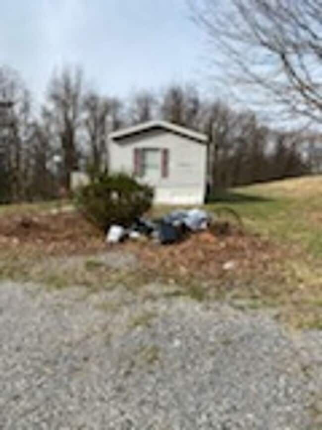 Building Photo - 262 Swain Hill Rd