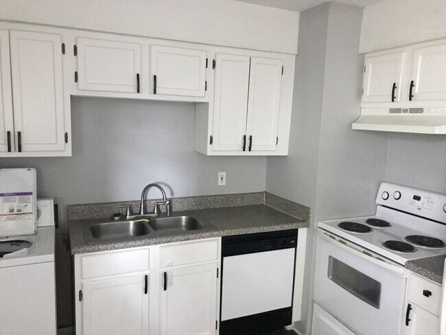 Photo - Great 2 Bed 1 Bath Home in the Nations!