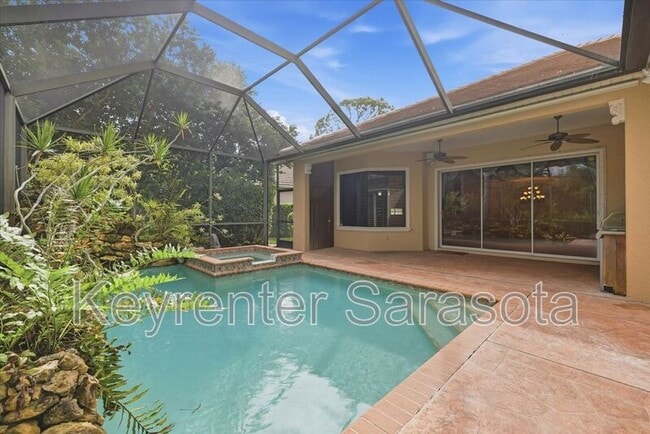 124 Turquoise Ln