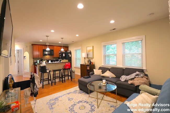 Photo - 53 Dunboy St Unit 2