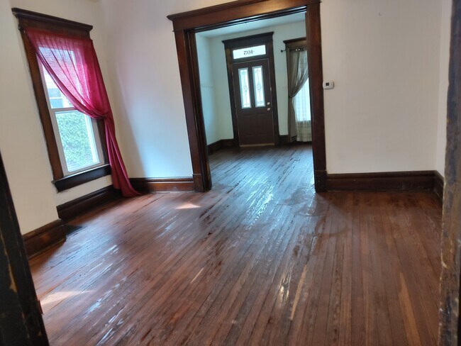 Photo - JARental Unit 405A