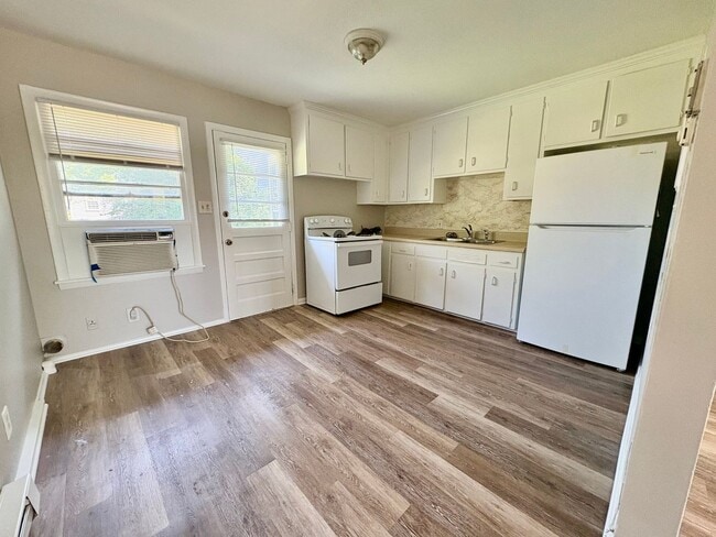 Photo - 301 Shelden Dr Unit C