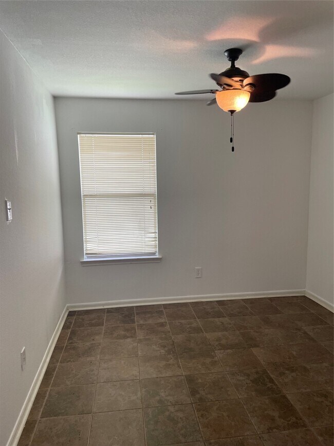 Photo - 2927 Valiant Scene Ct