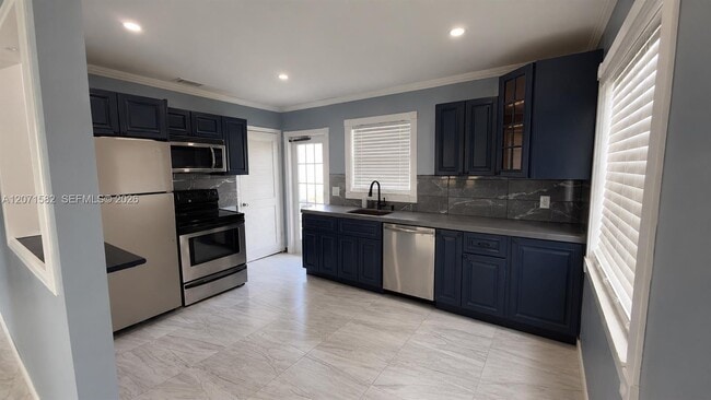Photo - 1310 W 24th St