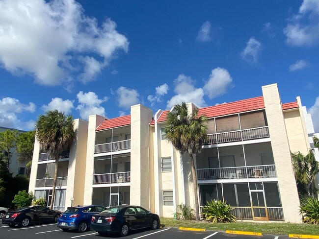 Photo - 632 NW 13th St Unidad 28 Rental
