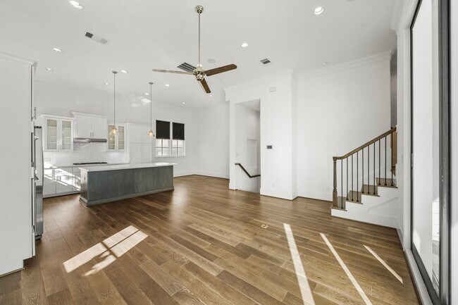 Photo - 2234 Lou Ellen Ln Unit D