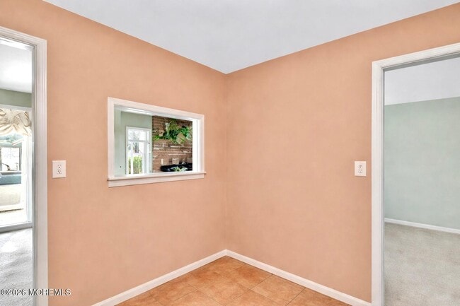 Photo - 35 Breakwater Square