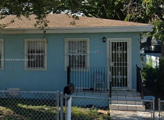 Building Photo - 6220 NW Miami Ct Unit 6222 Rental