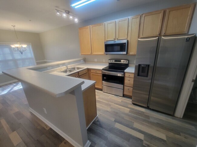 1013 Claret Ln