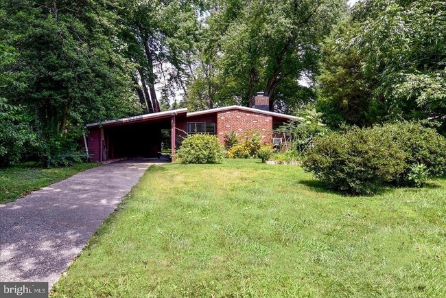 Building Photo - 3415 Gallows Rd