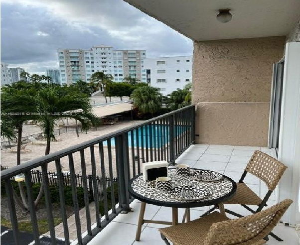 Building Photo - 250-181 181 Dr Unit 212 Rental