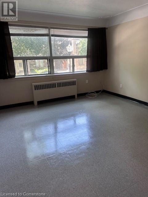 Photo - 119 MacNab St S Unité 3