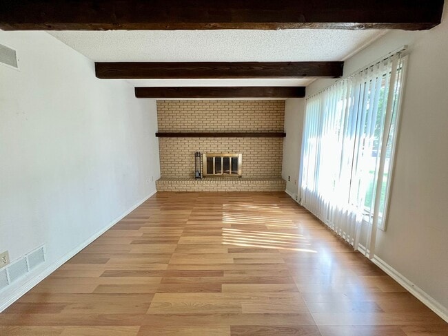 Photo - 4 Bedroom, 3 Bath walking distance to Amanda Arnold Elementary!