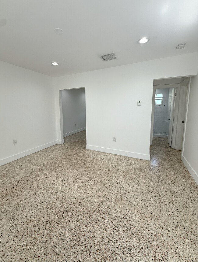 Photo - 1320 NW 4th St Apartments Unit 3