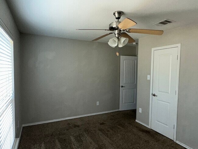 Photo - 2012 Wagon Trail