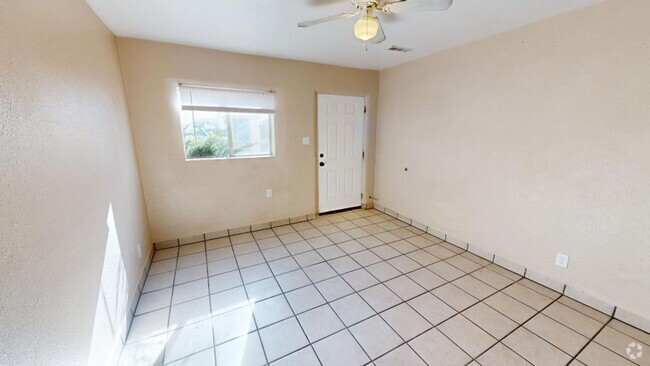 Building Photo - Centrally located 1 Bedroom Santa Fe apart... Rental