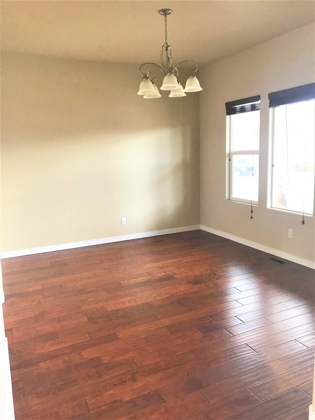Building Photo - 1397 Celtic St Rental