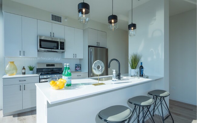 Photo - 62 E Wacker Pl