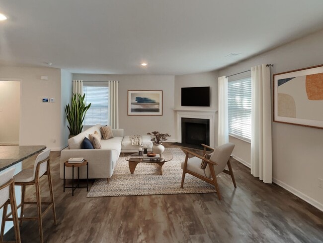 Photo - 1032 Jaxson Terry LN