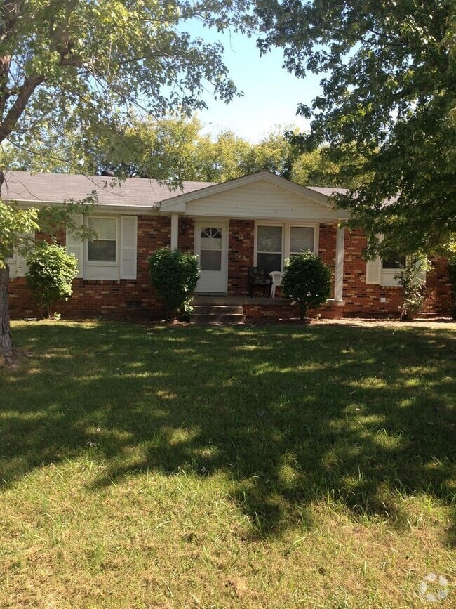 Building Photo - For Lease - 3 Bed, 1 Bath, 1350 Sqft, 0.27... Rental