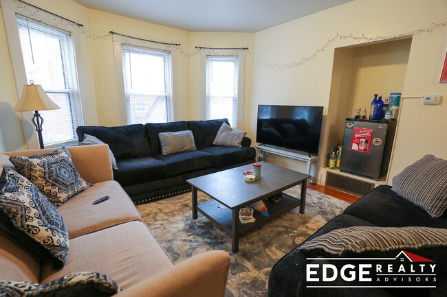Photo - 505 Washington St Apartments Unit 1