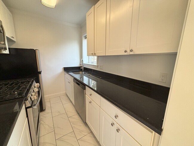 Photo - 153 Saint Paul St