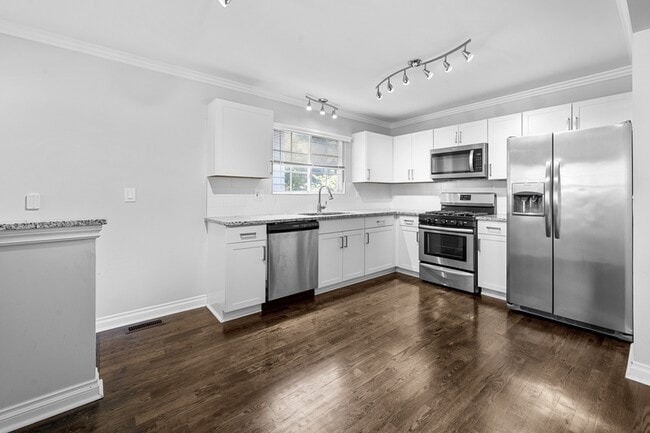 Photo - 1530 E Madge Ave