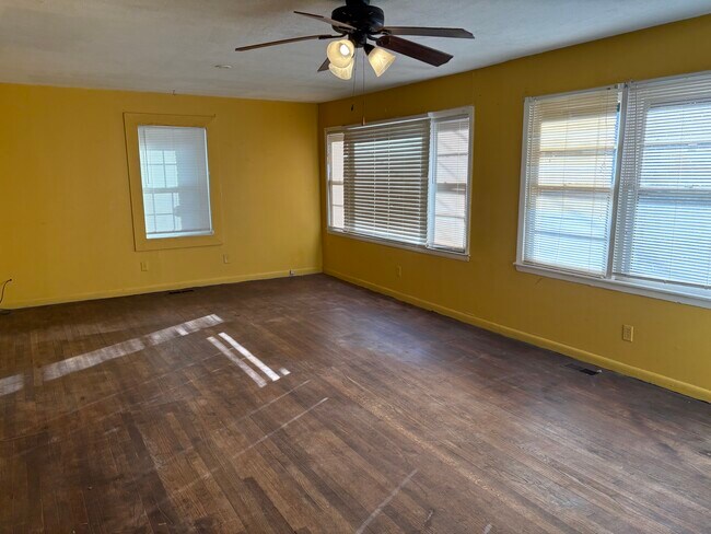 Photo - 125 Nelson Ave