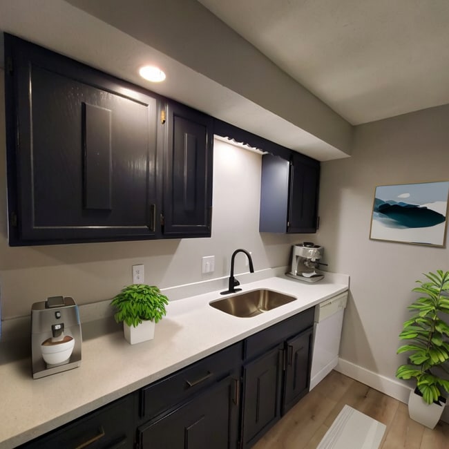 Photo - 3619 N 60th St