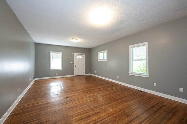 Photo - "Charming 2-Bed Home with Gleaming Hardwoo...