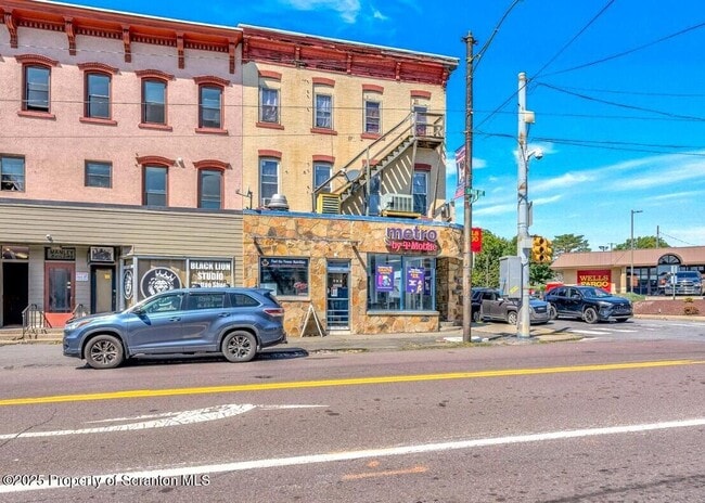 Building Photo - 1103 Jackson St