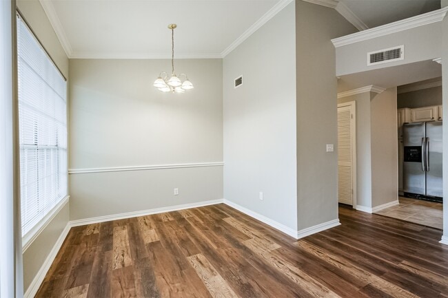 Photo - 2111 Welch St Unit B304