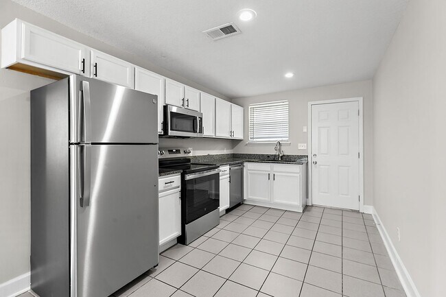 Photo - 1511 4th St N Unit U#: 2