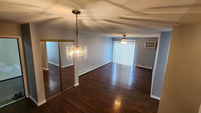 Family Room - 121 W Elk Trl Unit 121 ElkTrail #321
