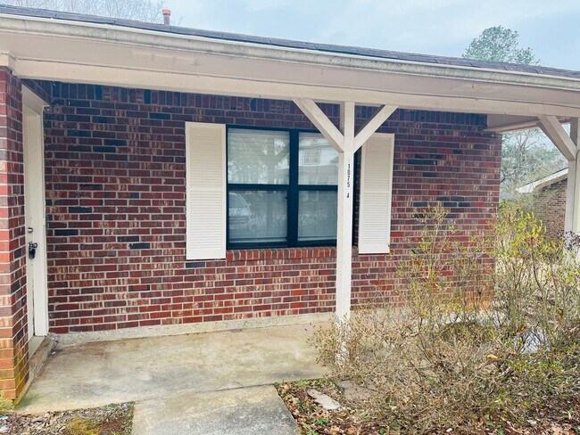 Photo - 1075 Eastview Rd NE Unit 1075 Eastview Rd NE  A