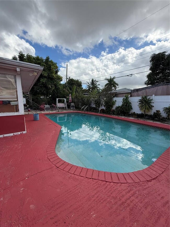 Photo - 3830 SW 11th St Unidad 3830