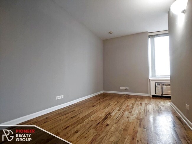 Photo - 4600 N Clarendon Ave Unit 1011